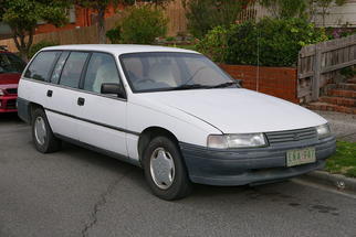   Commodore Break 1993-1997